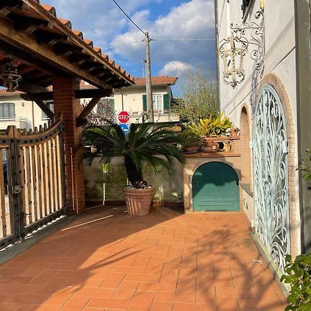 Raffinato Bilocale A Lido Di Camaiore Vicino Al Mare 외부 사진